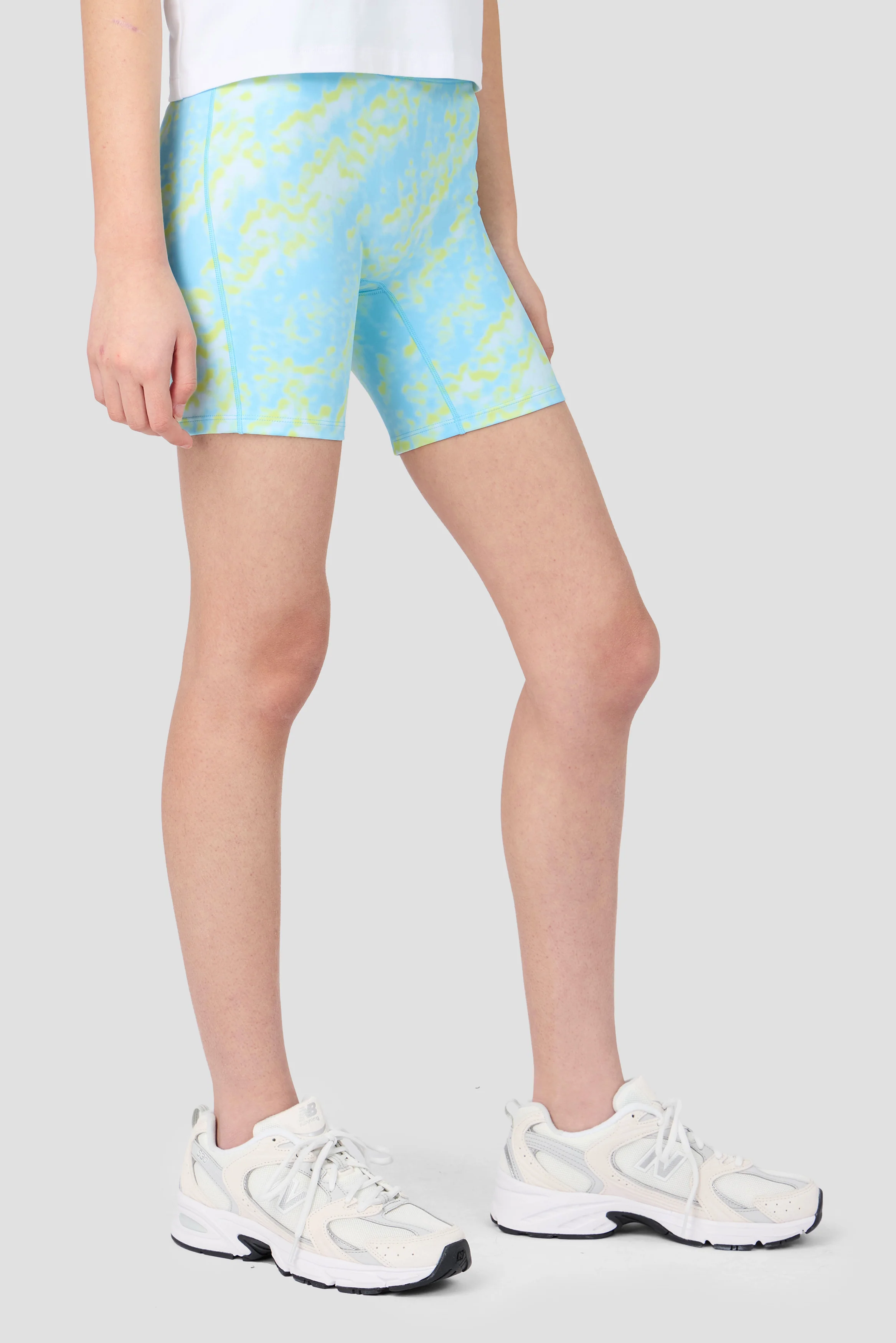 Girls Celeste Short - Seashell Blue/Misty Blue/Apple - Image 2