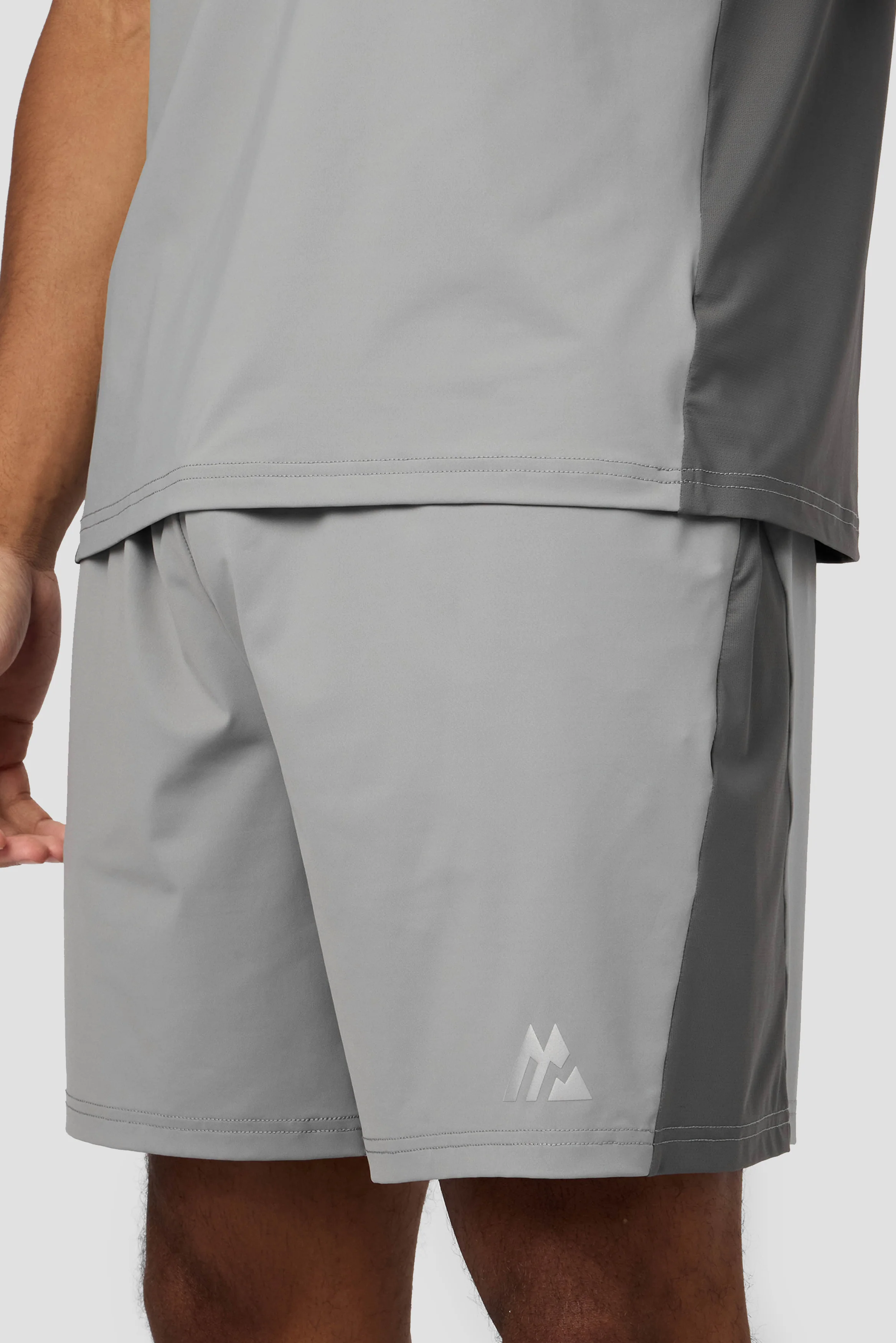 Strive Short - Platinum Grey/Cement Grey/Light Smoke Grey - Image 5